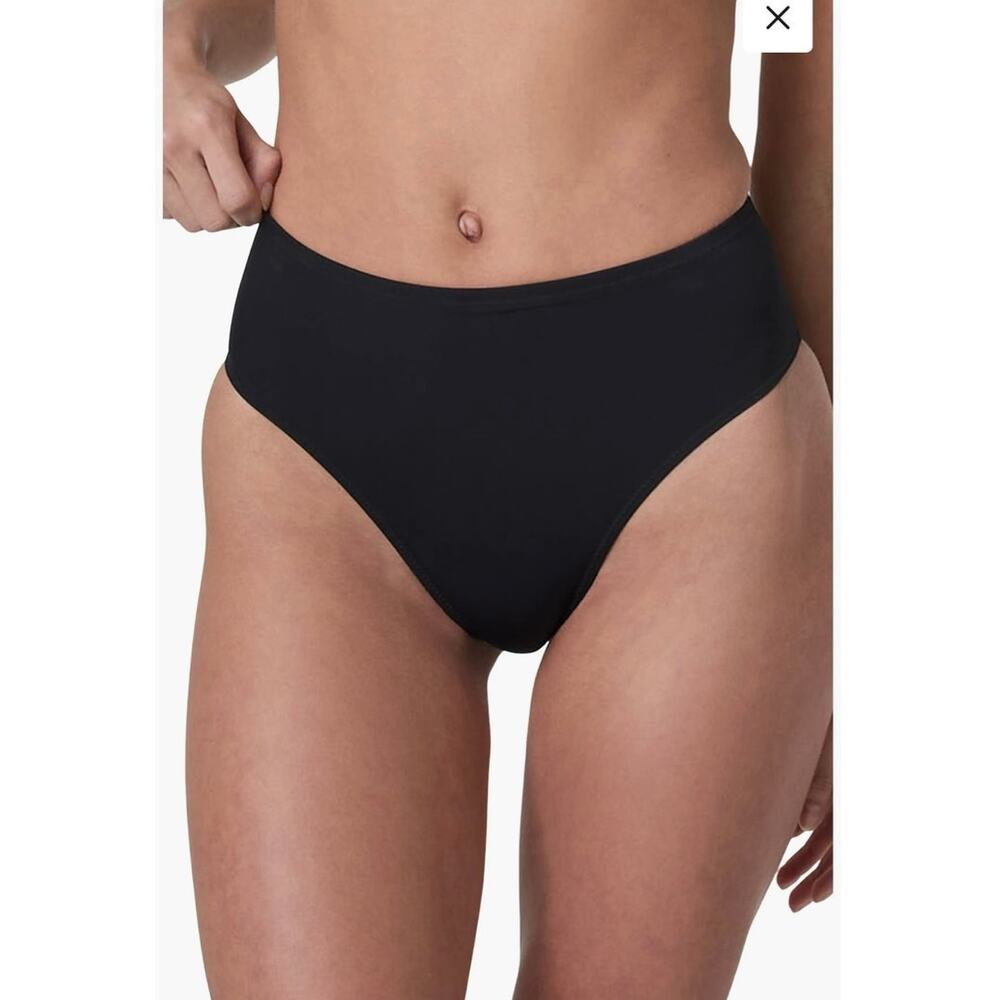 NWOT Vuori High Waist Bikini Bottom in Black SZ L